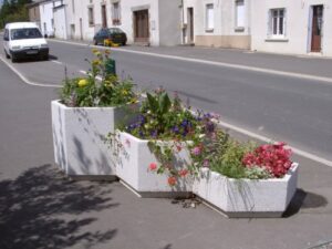 Jardinière en béton Alkern Hexa 80