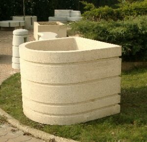 Jardinière en béton Alkern semi criculaire