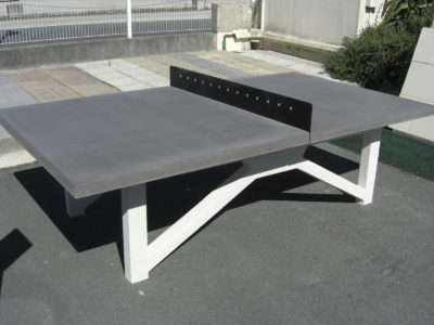 TABLE PING PONG CONTEMPORAINE